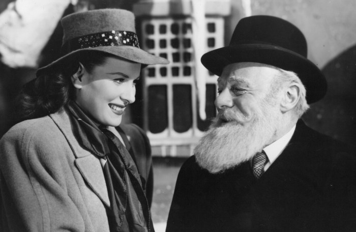 Miracle on 34th street movie trivia